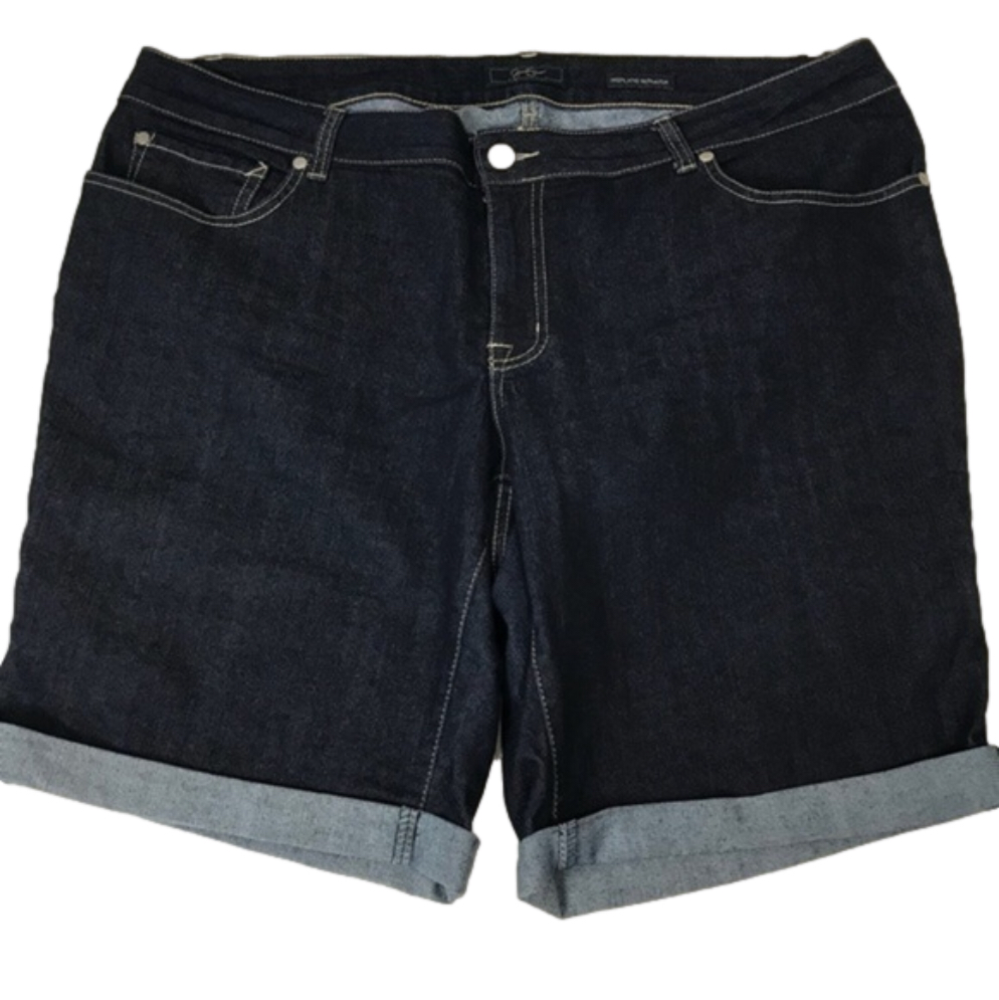 Jessica Simpson | Highland Bermuda Knee Shorts 22W